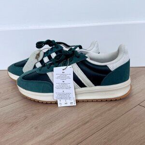 Adidas Run 70s Women's Green Cloudfoam Sneaker 7.5